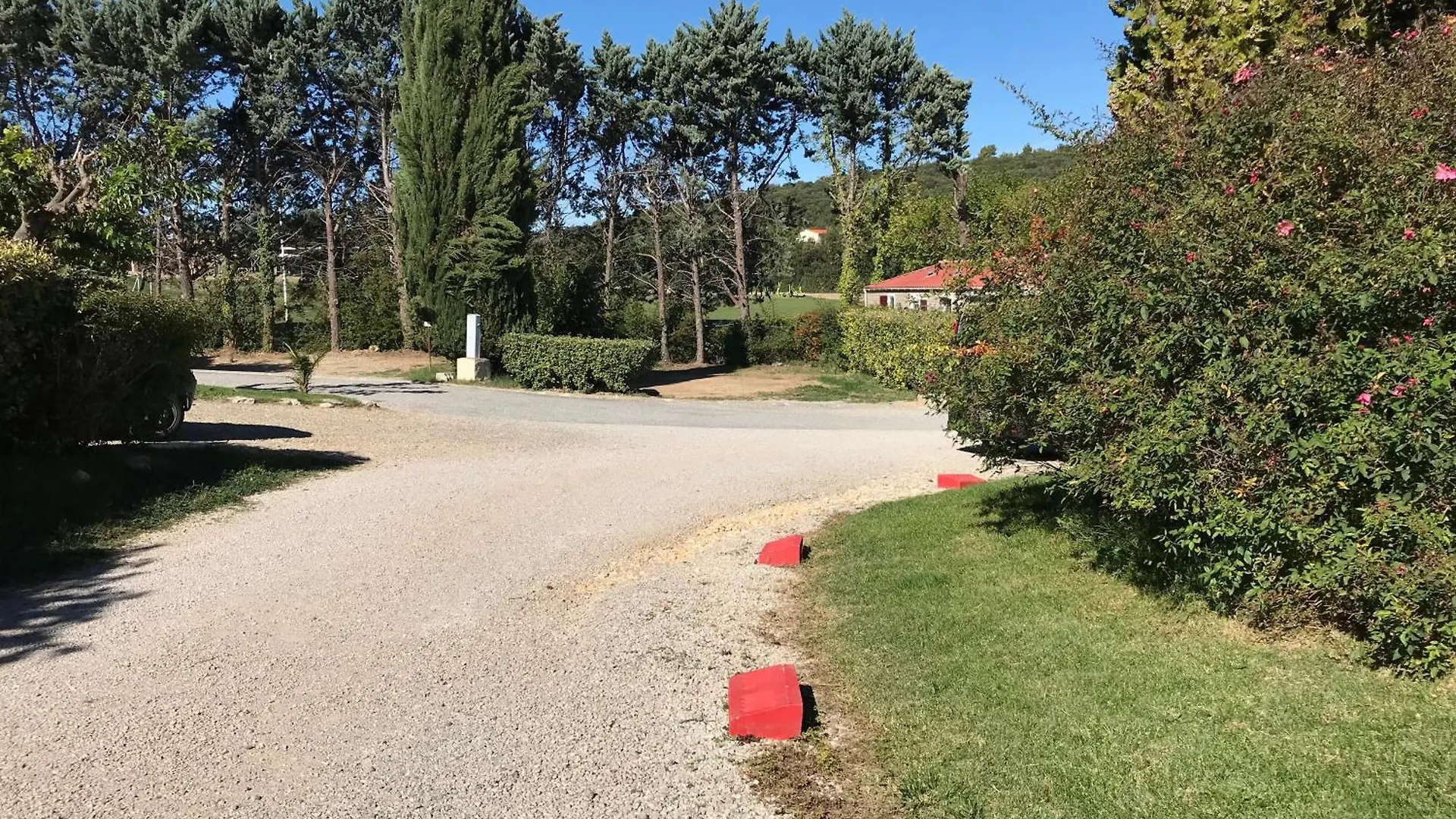 Campsite Camping Ginasservis Mobile-Home Flores