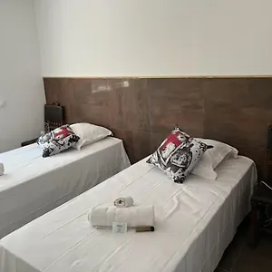 - Les Salons Du Bastier Hébergement de vacances